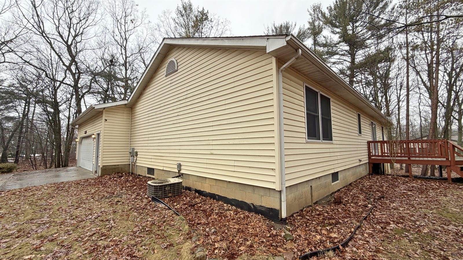 7585 Tree Top Lane, Pigeon, MI 48755