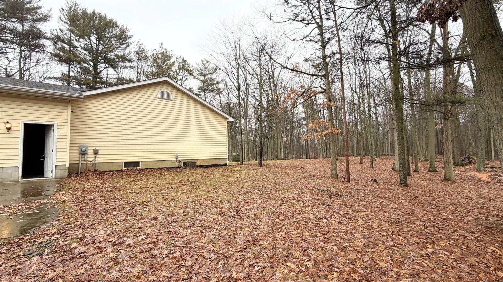 7585 Tree Top Lane, Pigeon, MI 48755