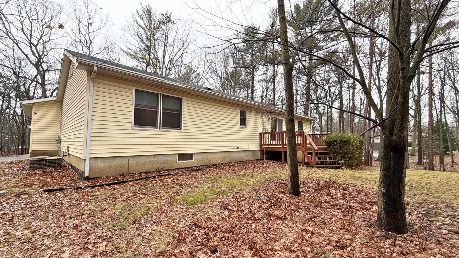 7585 Tree Top Lane, Pigeon, MI 48755