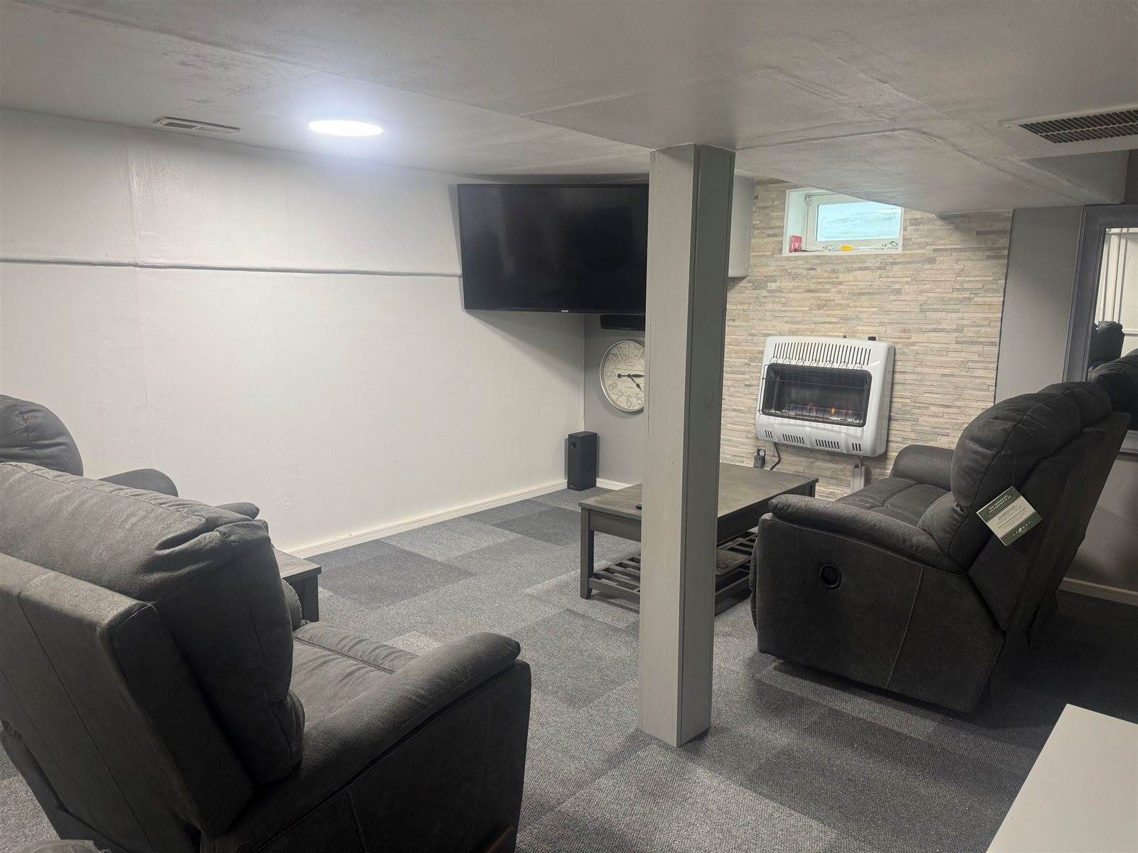 219 Van Buren Street, American Falls, ID 83211