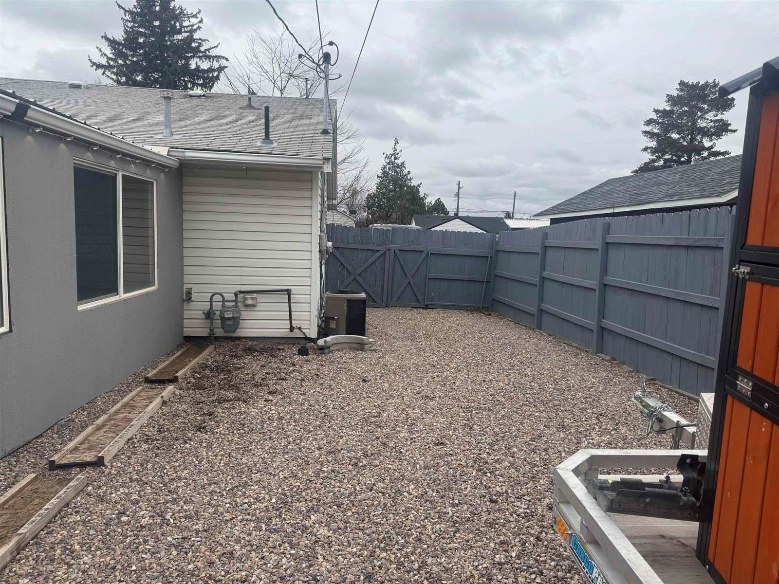 219 Van Buren Street, American Falls, ID 83211