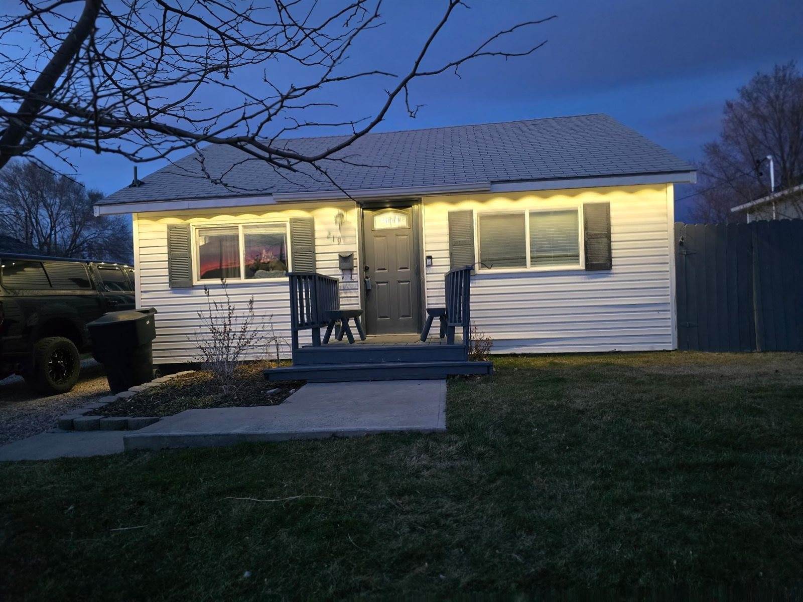 219 Van Buren Street, American Falls, ID 83211