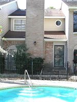 2220 Bering Drive, Houston, TX 77057