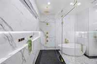 1000 West Wintergreen Road, DeSoto, TX 75115