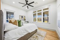 1000 West Wintergreen Road, DeSoto, TX 75115