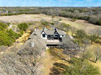 1000 West Wintergreen Road, DeSoto, TX 75115