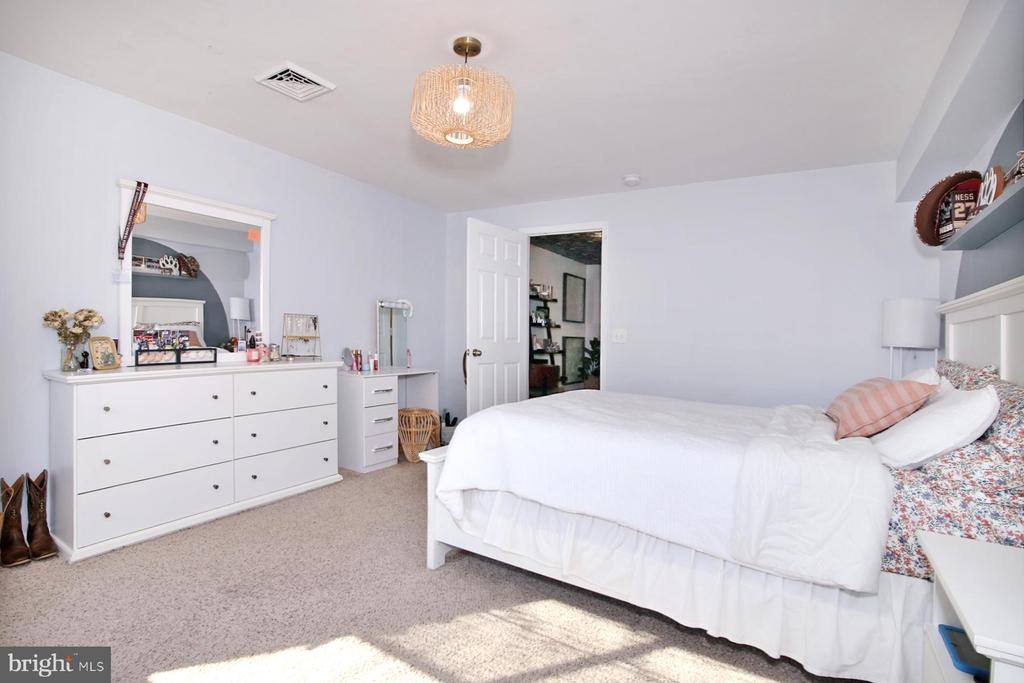 514 North Mill Street, Jonestown, PA 17038