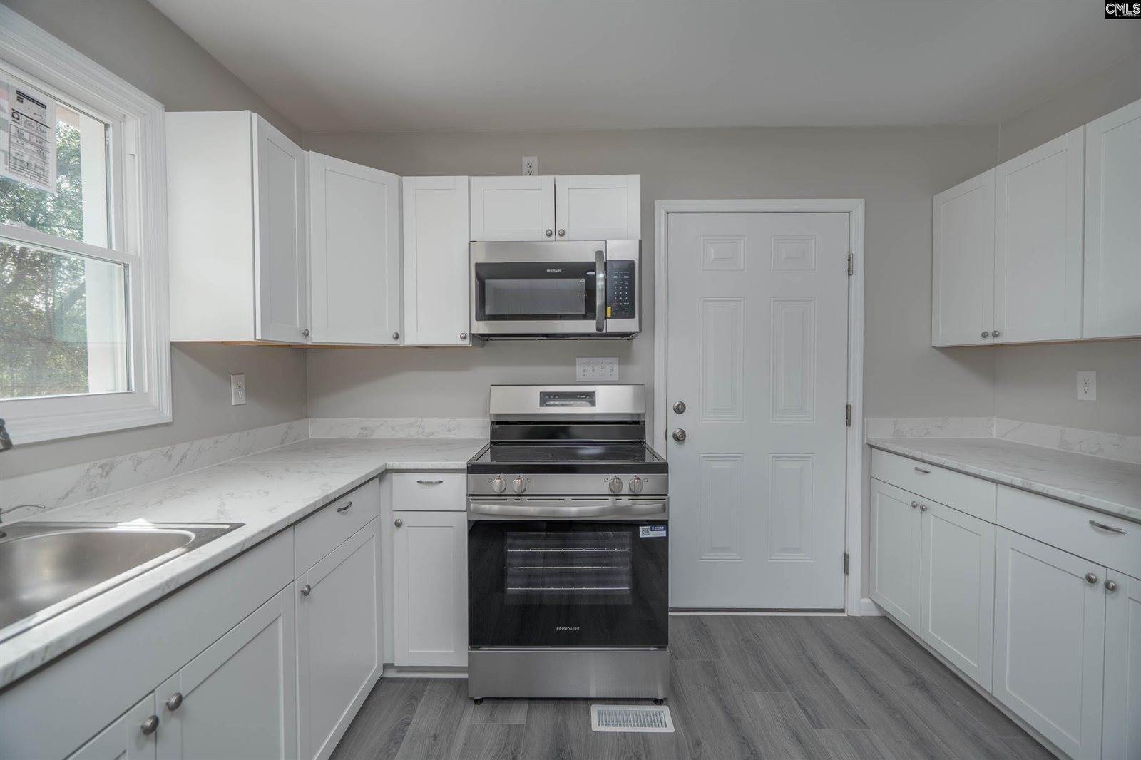 719 Camelia, North, SC 29112