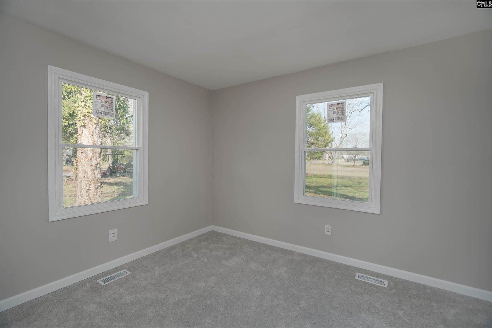 719 Camelia, North, SC 29112