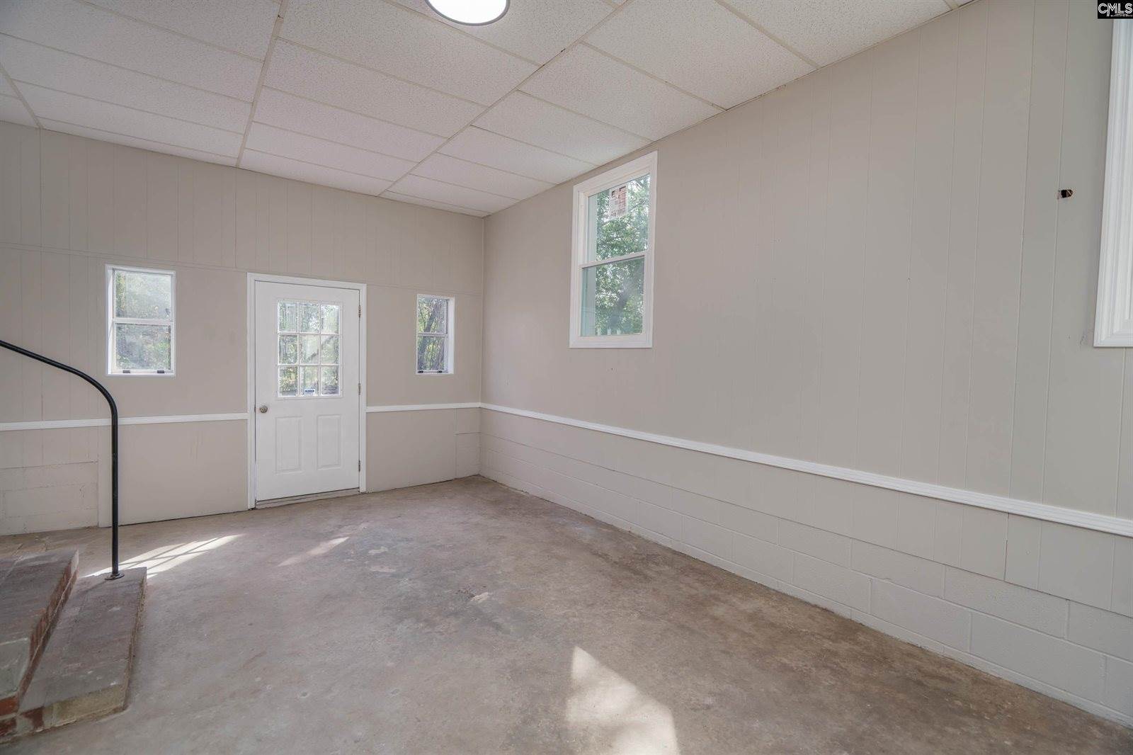 719 Camelia, North, SC 29112