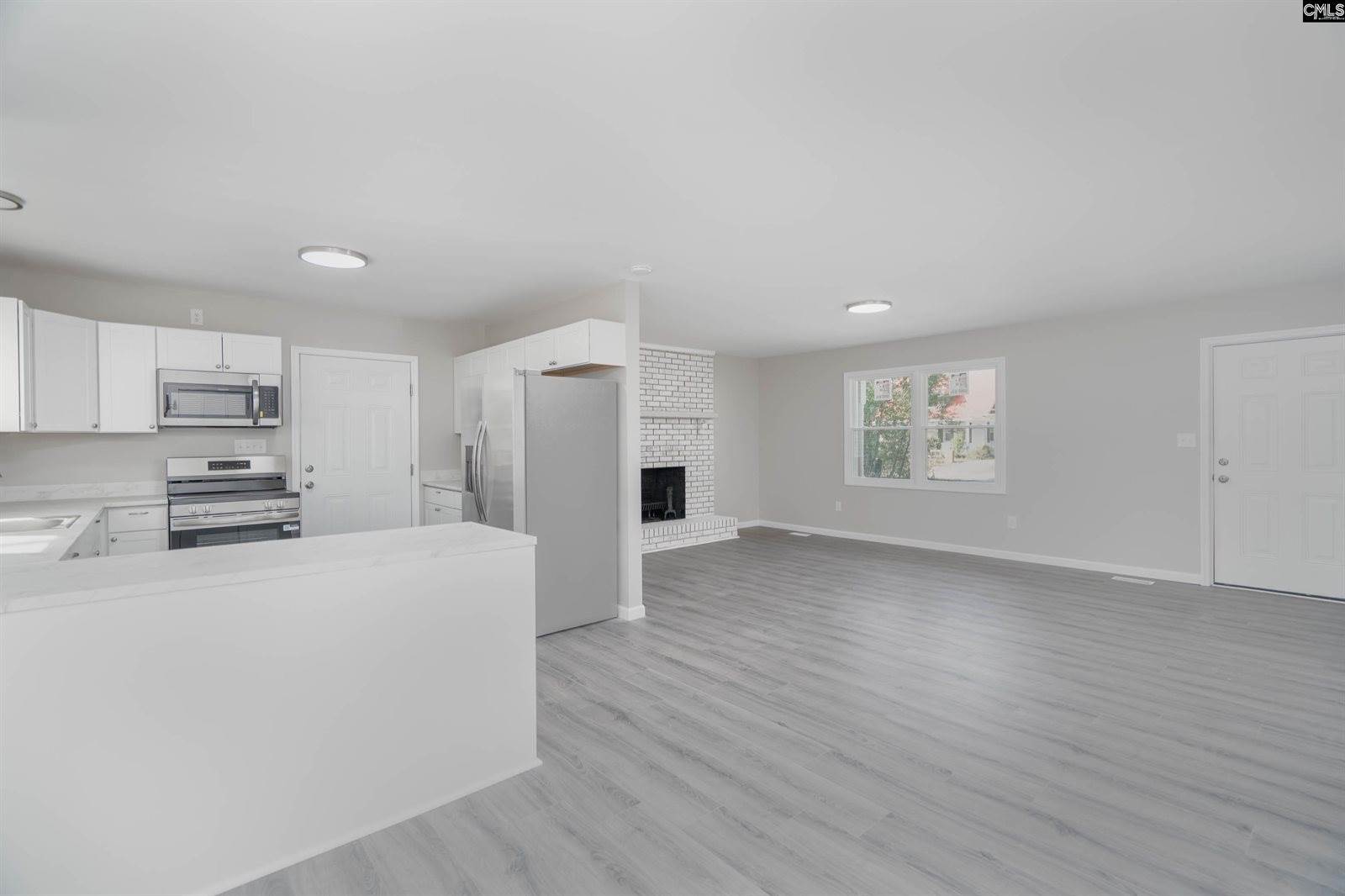 719 Camelia, North, SC 29112