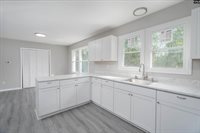 719 Camelia, North, SC 29112