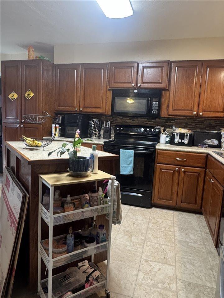 5324 NW Glenn Ave, Lawton, OK 73505