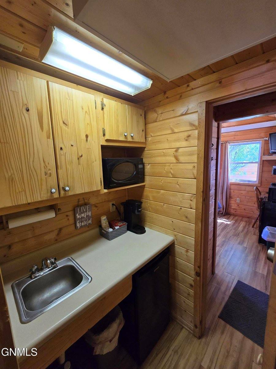 803 Broadway Street, Napoleon, ND 58561