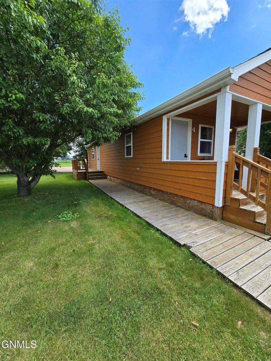 803 Broadway Street, Napoleon, ND 58561