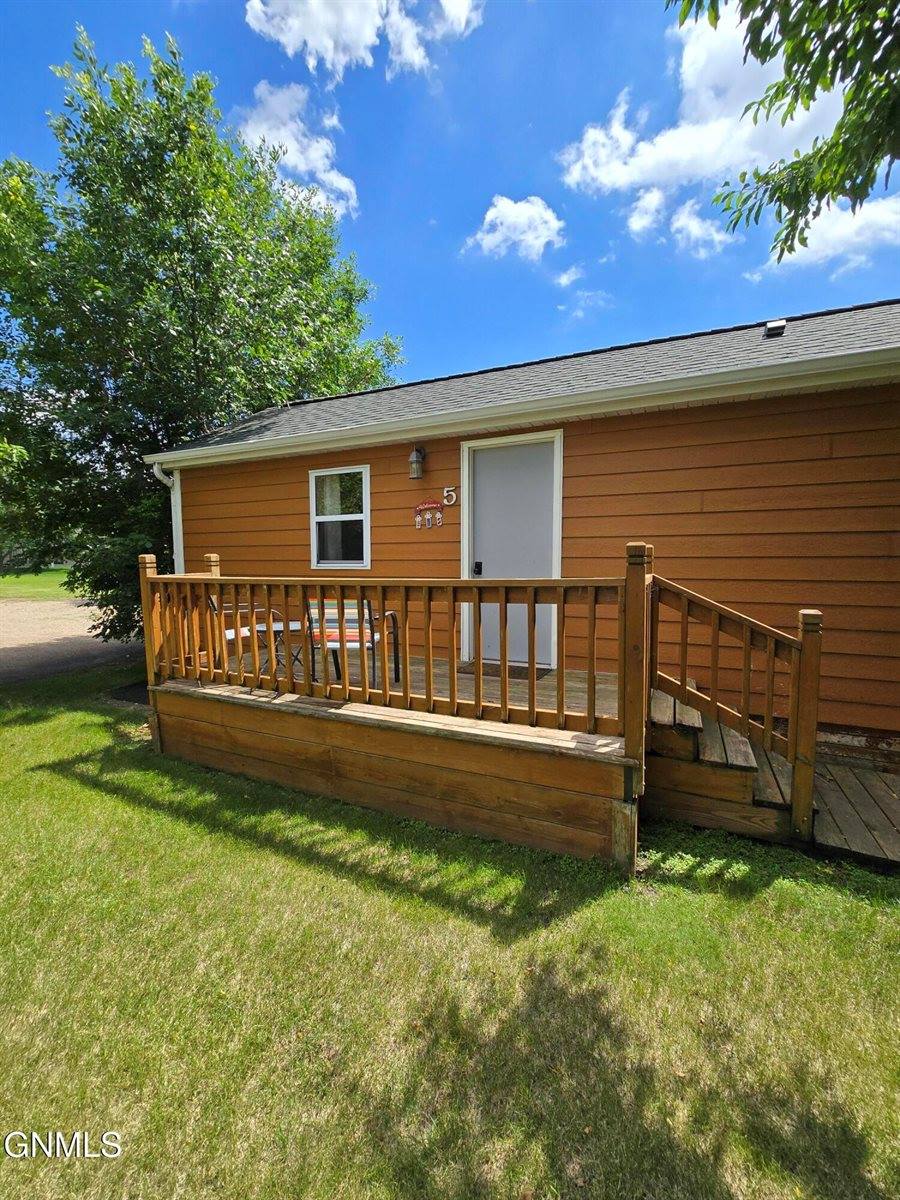 803 Broadway Street, Napoleon, ND 58561