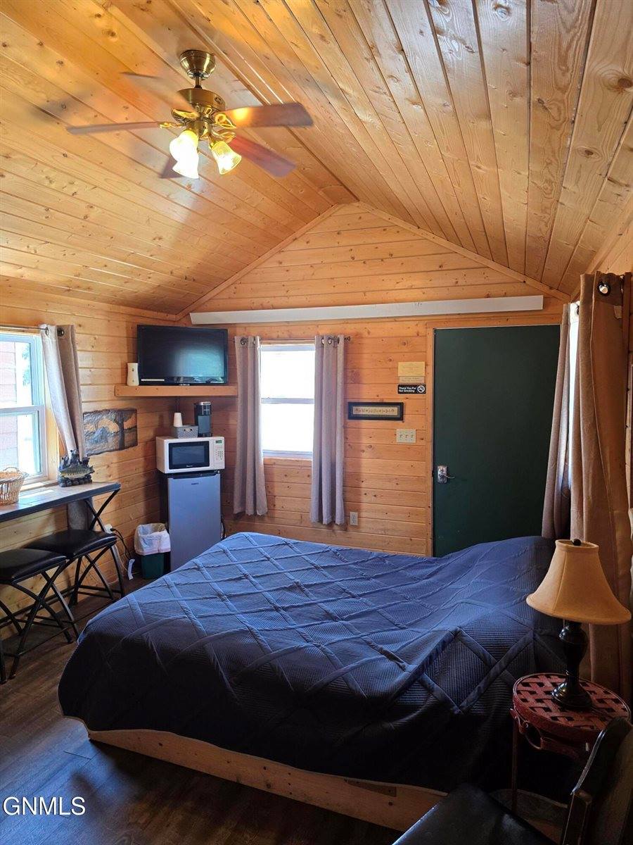 803 Broadway Street, Napoleon, ND 58561