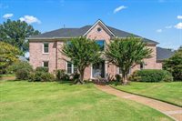 9464 Doe Meadow Dr, Germantown, TN 38139