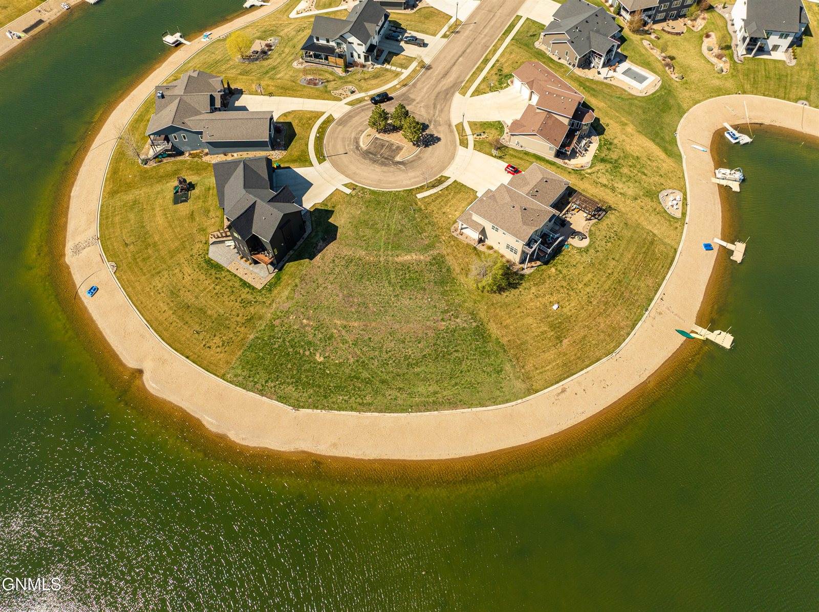 3821 Neptune Circle, Bismarck, ND 58504