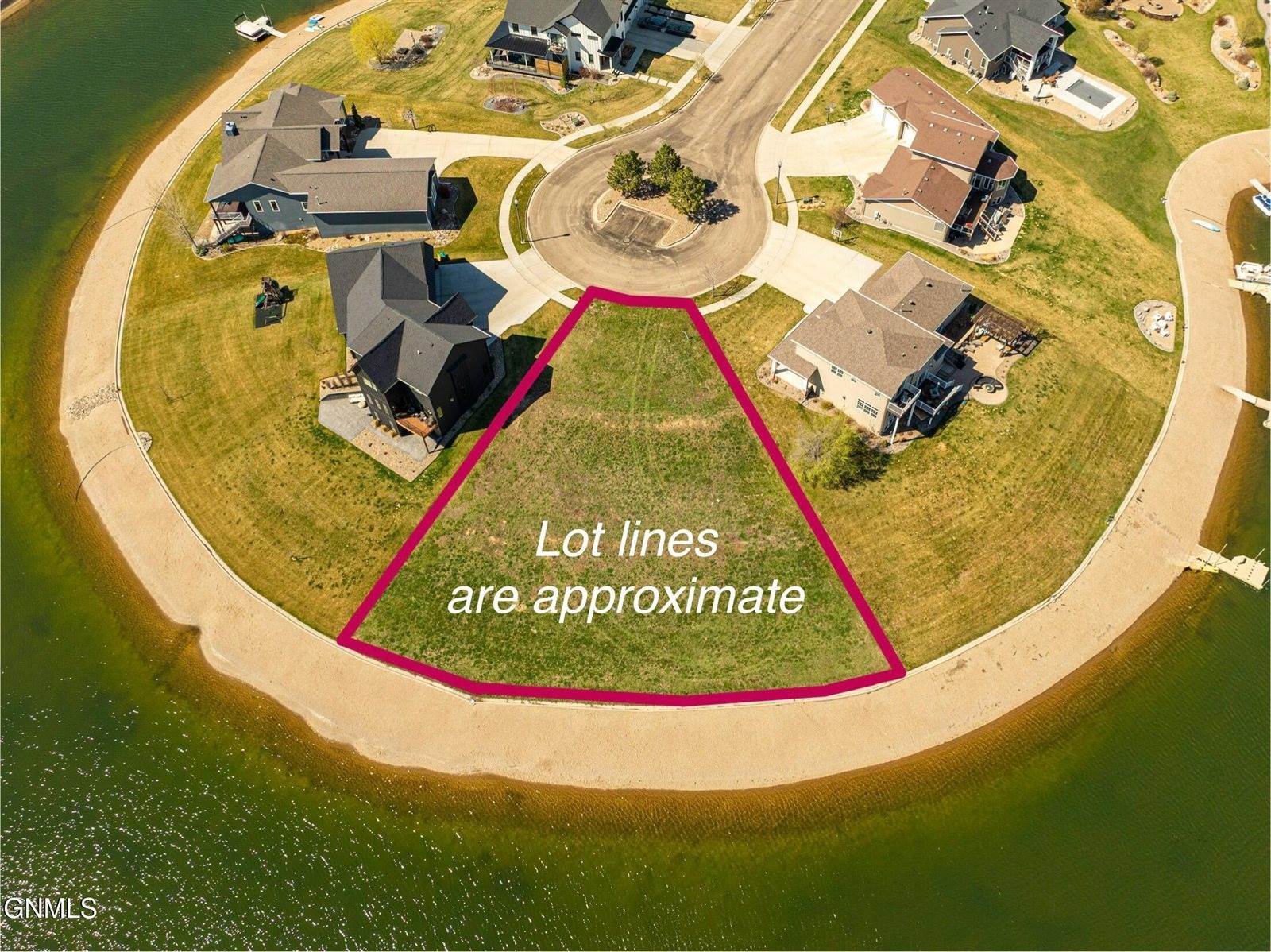 3821 Neptune Circle, Bismarck, ND 58504