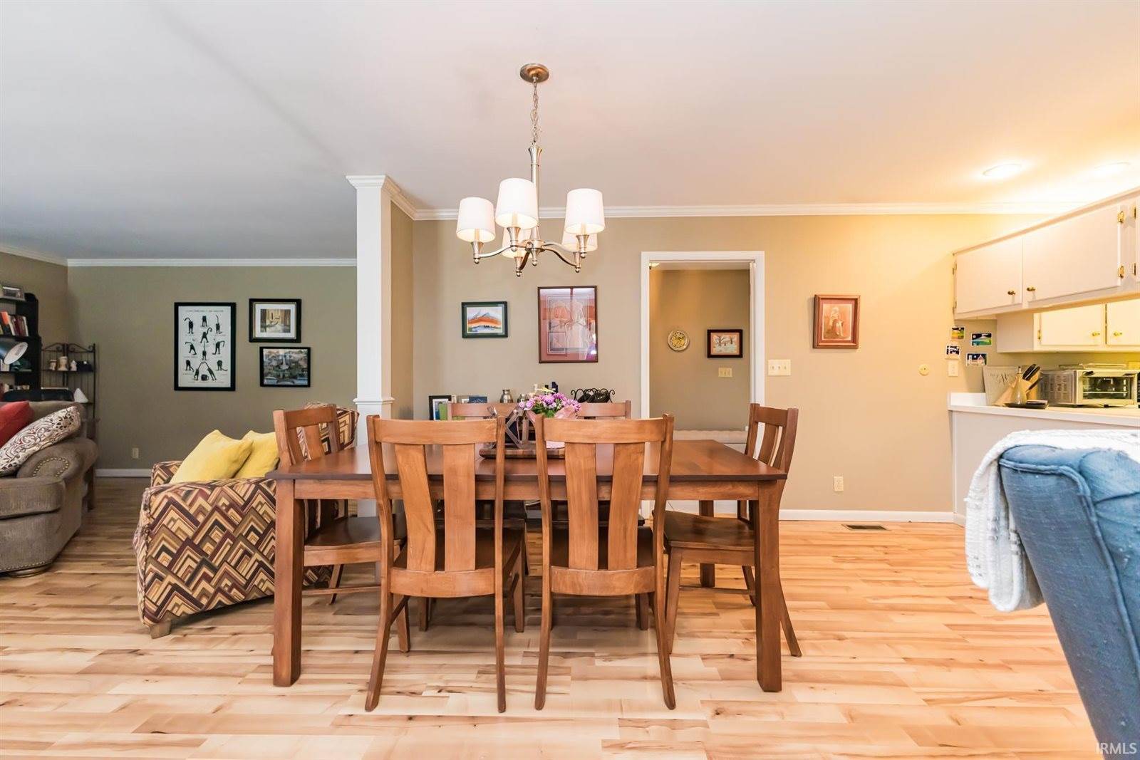1005 N Bittersweet Lane, Muncie, IN 47304