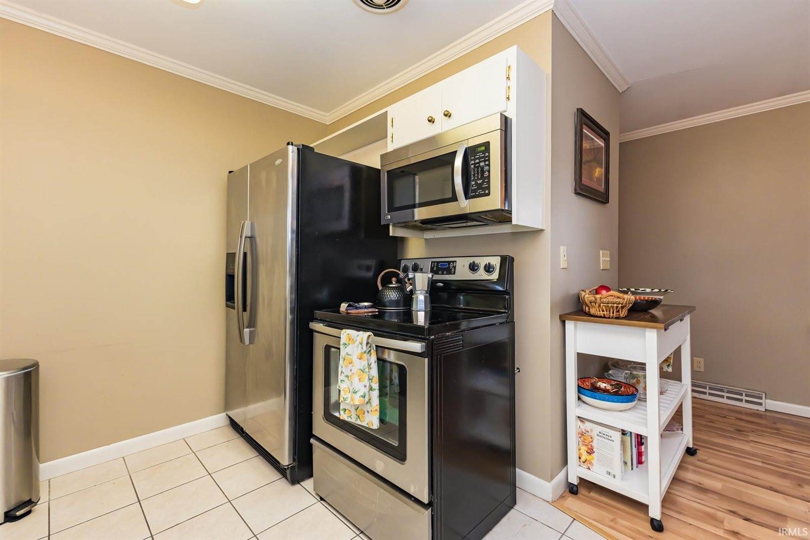 1005 N Bittersweet Lane, Muncie, IN 47304