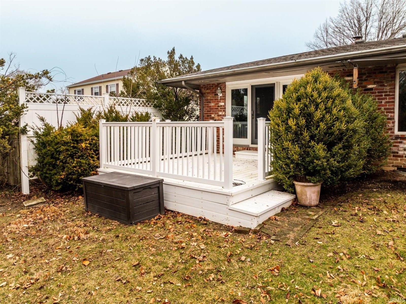 1005 N Bittersweet Lane, Muncie, IN 47304