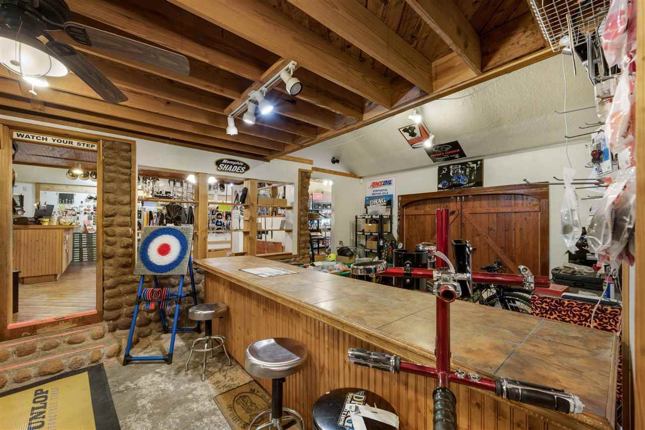 181 Forest Ave, Medicine Park, OK 73557