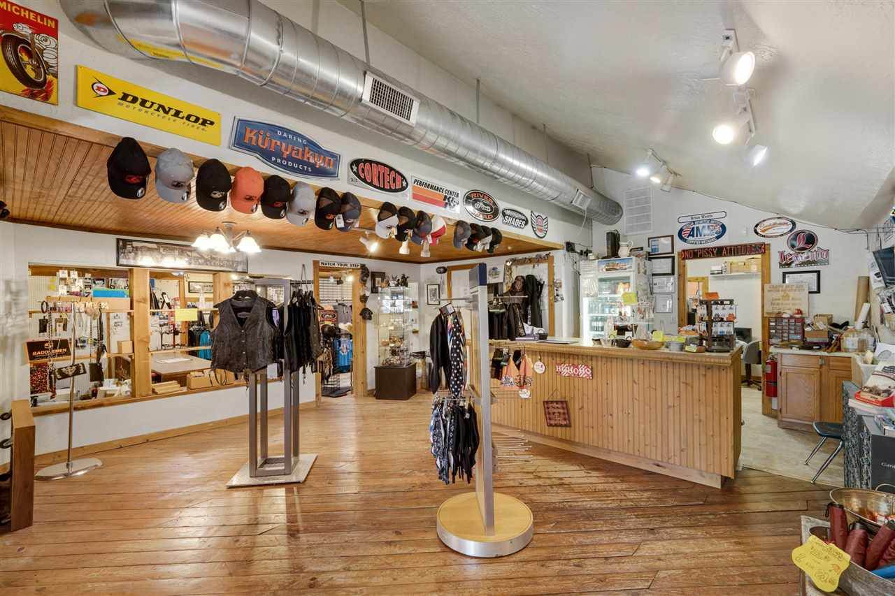 181 Forest Ave, Medicine Park, OK 73557