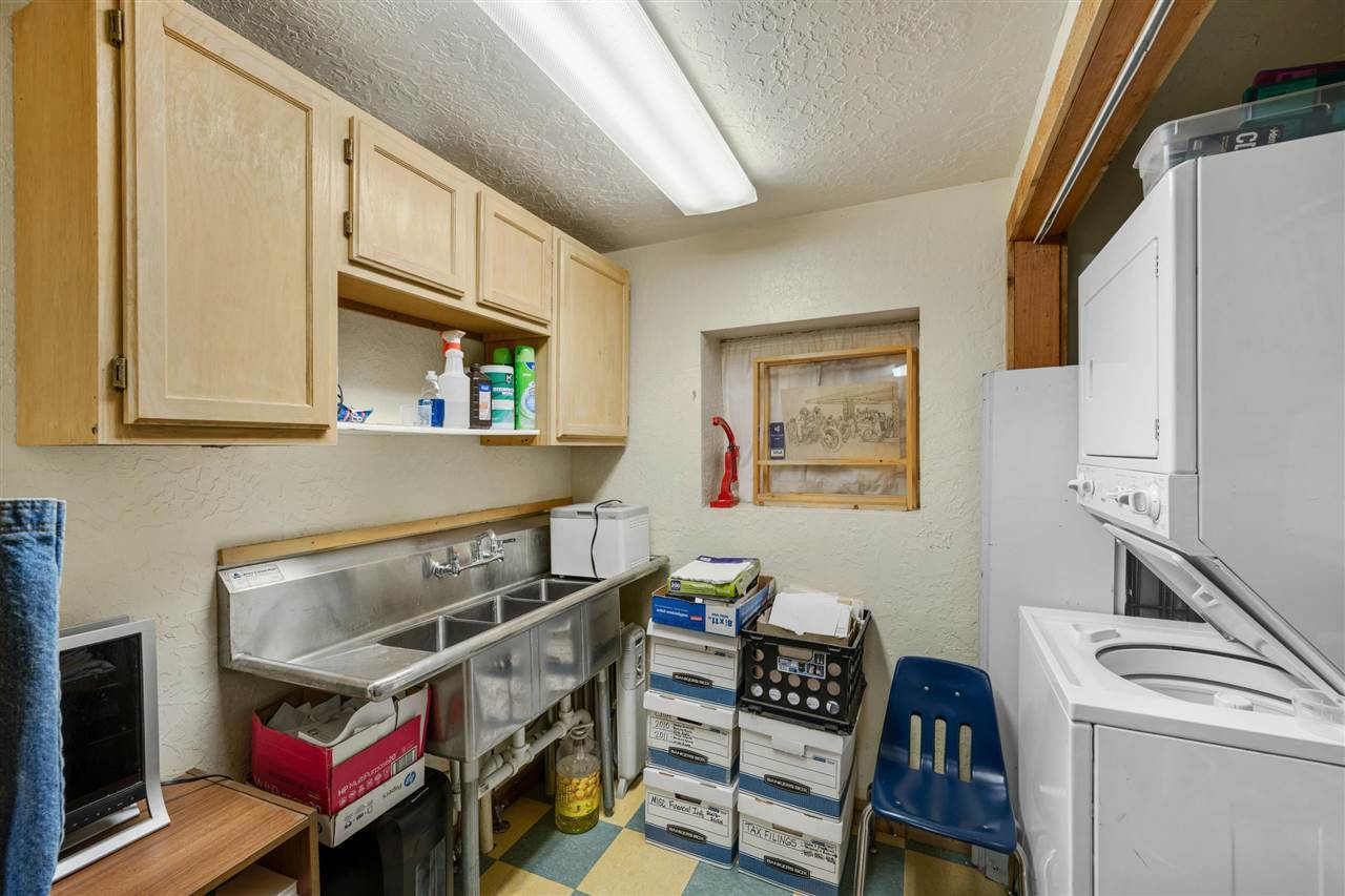 181 Forest Ave, Medicine Park, OK 73557