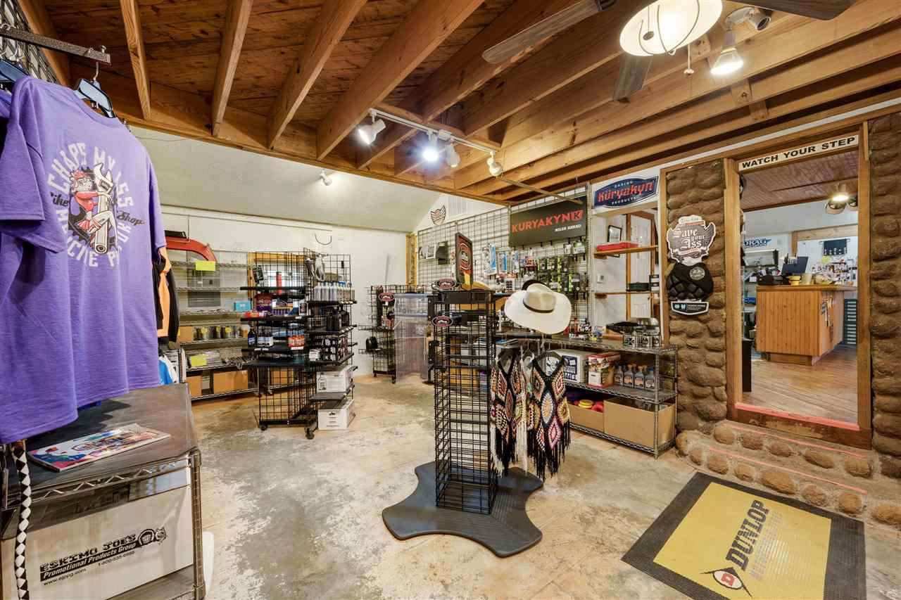 181 Forest Ave, Medicine Park, OK 73557