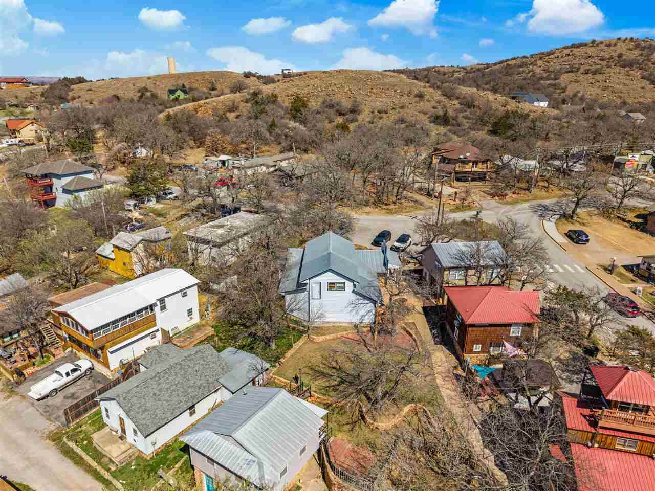 181 Forest Ave, Medicine Park, OK 73557