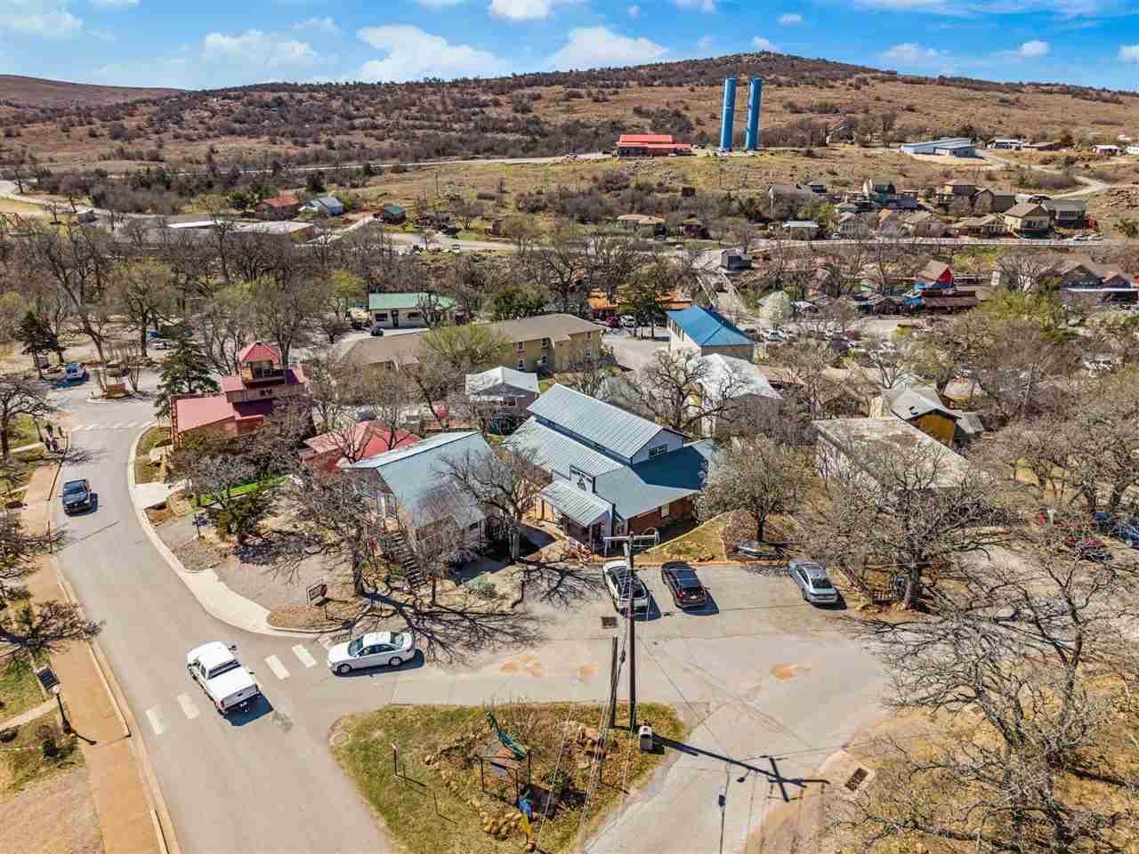 181 Forest Ave, Medicine Park, OK 73557