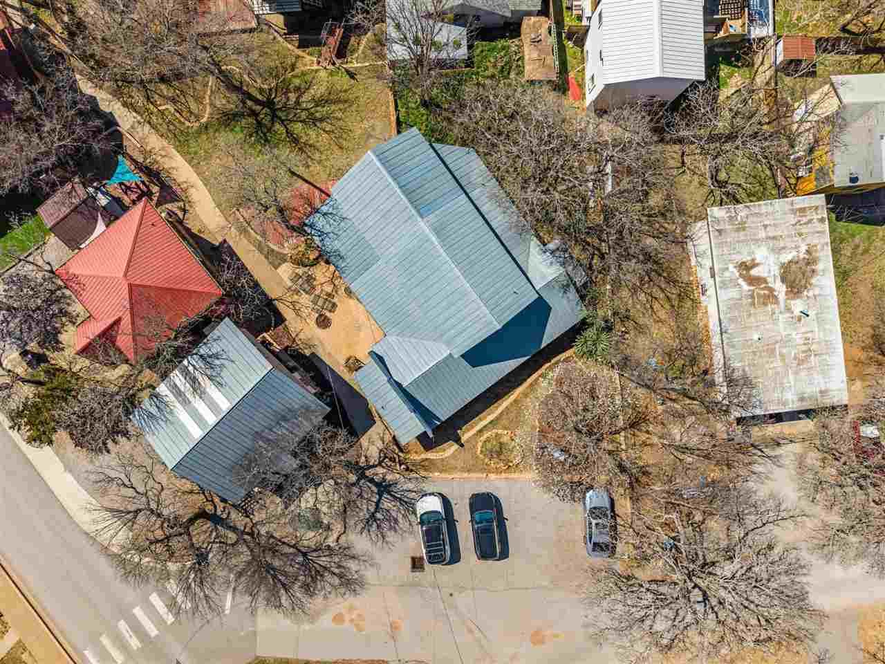 181 Forest Ave, Medicine Park, OK 73557