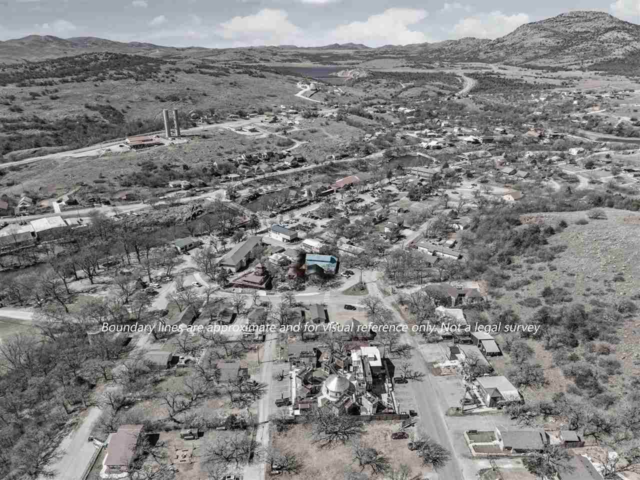 181 Forest Ave, Medicine Park, OK 73557