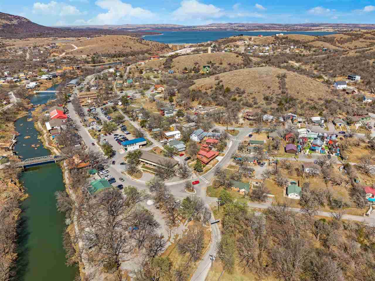 181 Forest Ave, Medicine Park, OK 73557