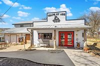 181 Forest Ave, Medicine Park, OK 73557