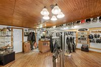 181 Forest Ave, Medicine Park, OK 73557