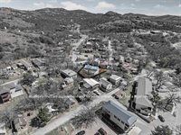 181 Forest Ave, Medicine Park, OK 73557