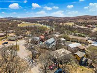 181 Forest Ave, Medicine Park, OK 73557