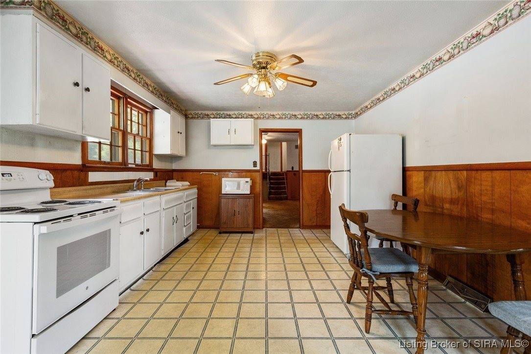 6024 May Street, Floyds Knobs, IN 47119
