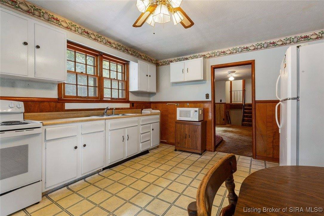6024 May Street, Floyds Knobs, IN 47119