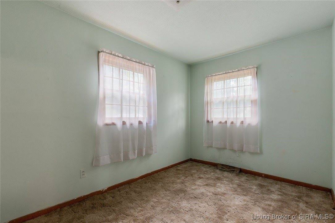 6024 May Street, Floyds Knobs, IN 47119