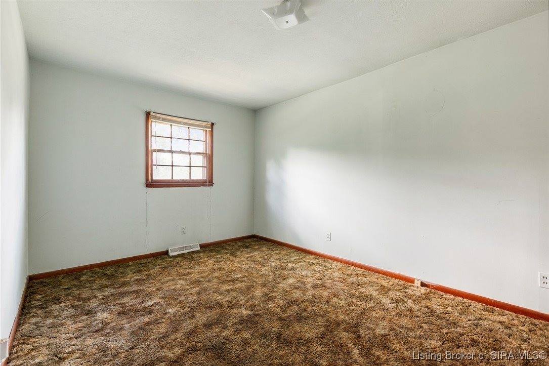6024 May Street, Floyds Knobs, IN 47119