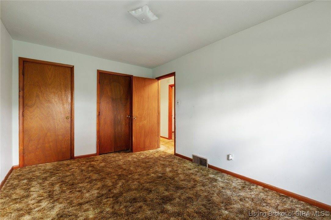6024 May Street, Floyds Knobs, IN 47119