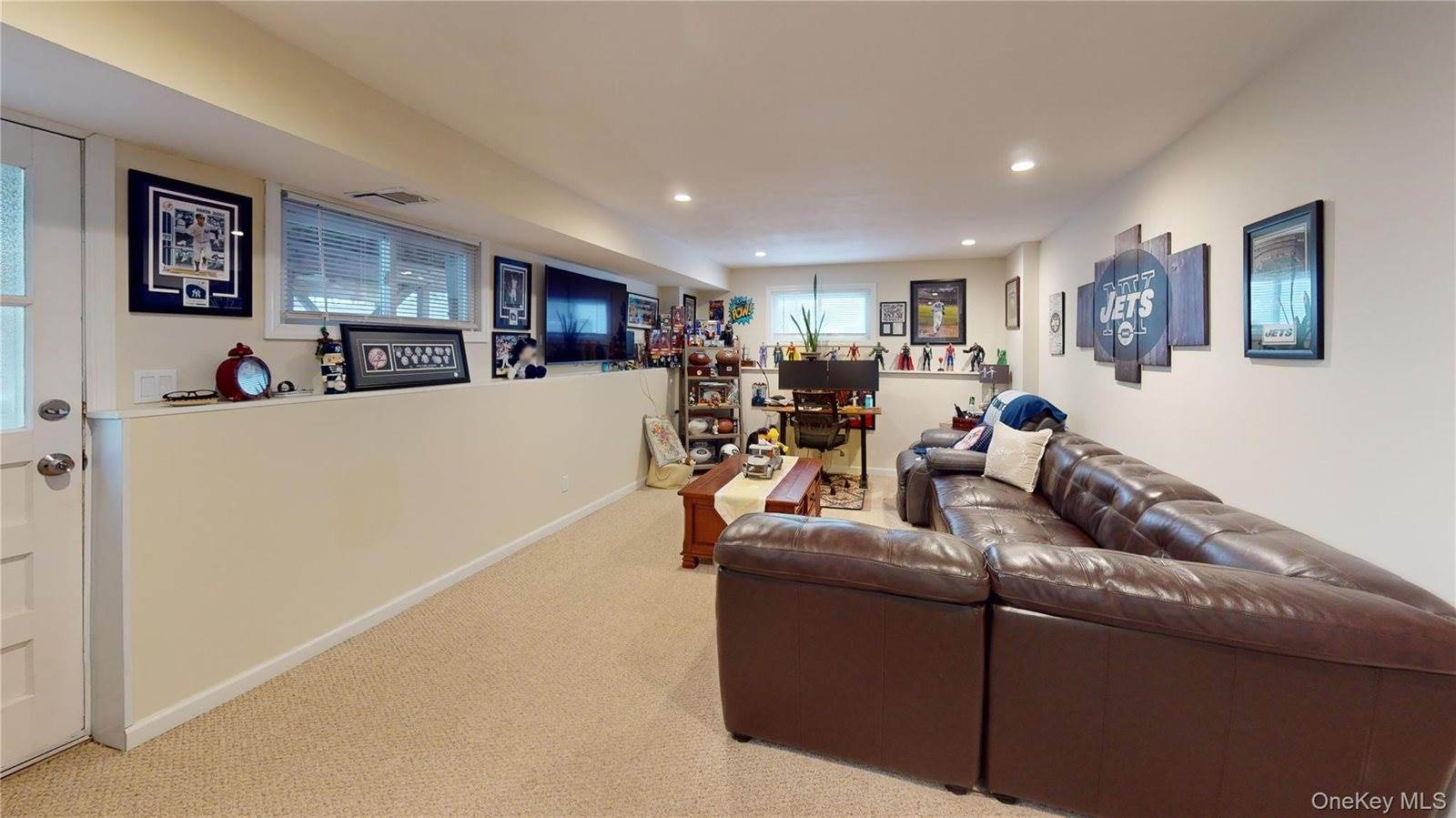 8 Mulberry Drive, Smithtown, NY 11787