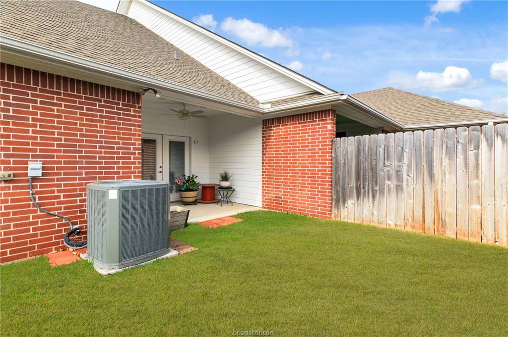 2011 Reagan Court, Bryan, TX 77802