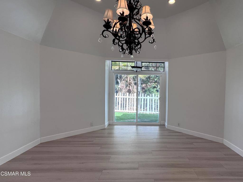 20445 Miranda Street, Woodland Hills, CA 91367