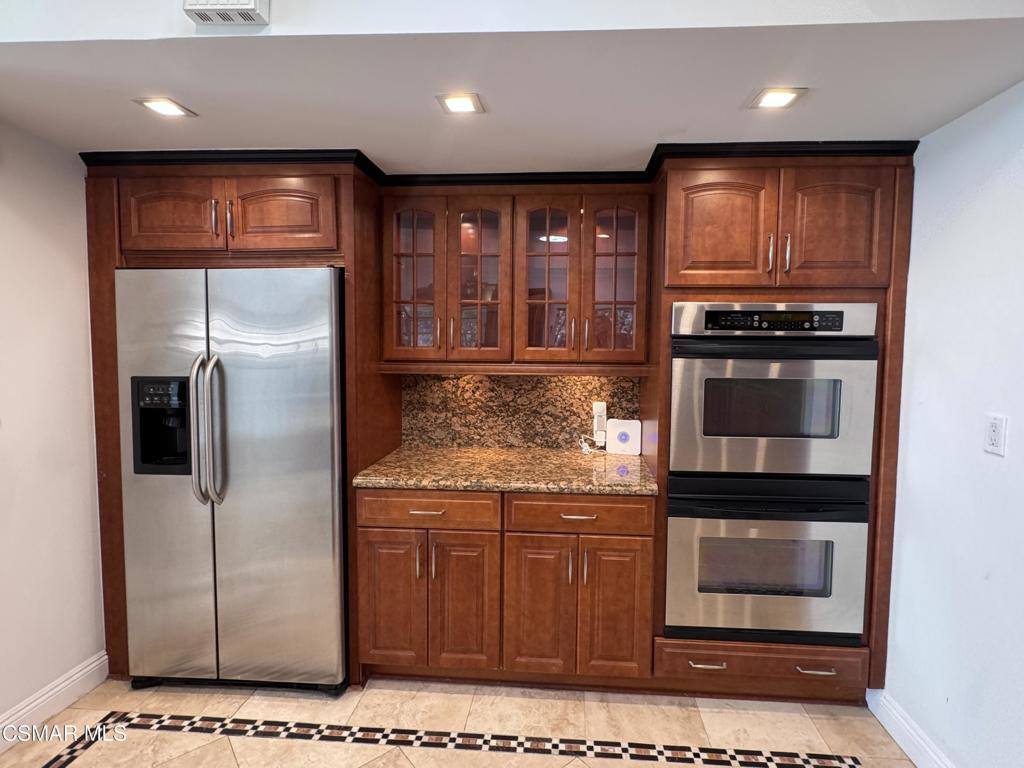 20445 Miranda Street, Woodland Hills, CA 91367