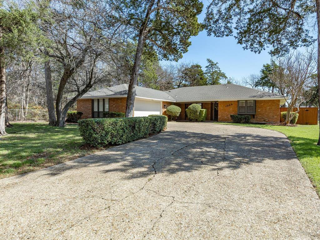 1029 Cedar Trail Drive, Cedar Hill, TX 75104